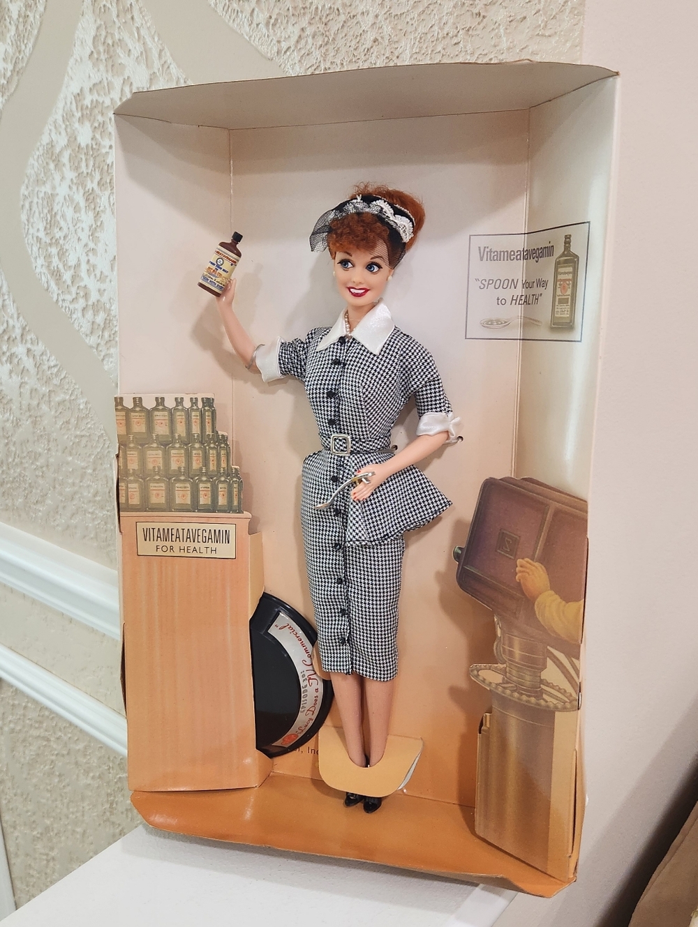 I Love Lucy Barbie Doll Lucy Does A TV Commercial Episode 30 Mattel 1997